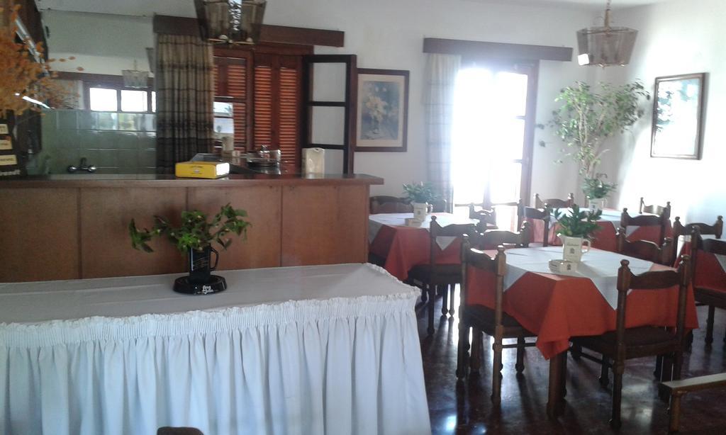 Plaza Hotel Skala  Ngoại thất bức ảnh